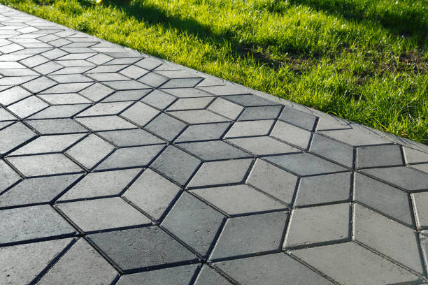 Best Residential driveway pavers in Leoti, KS